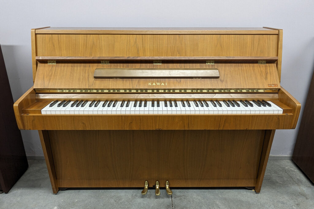 Kawai Ce7, Pianiino