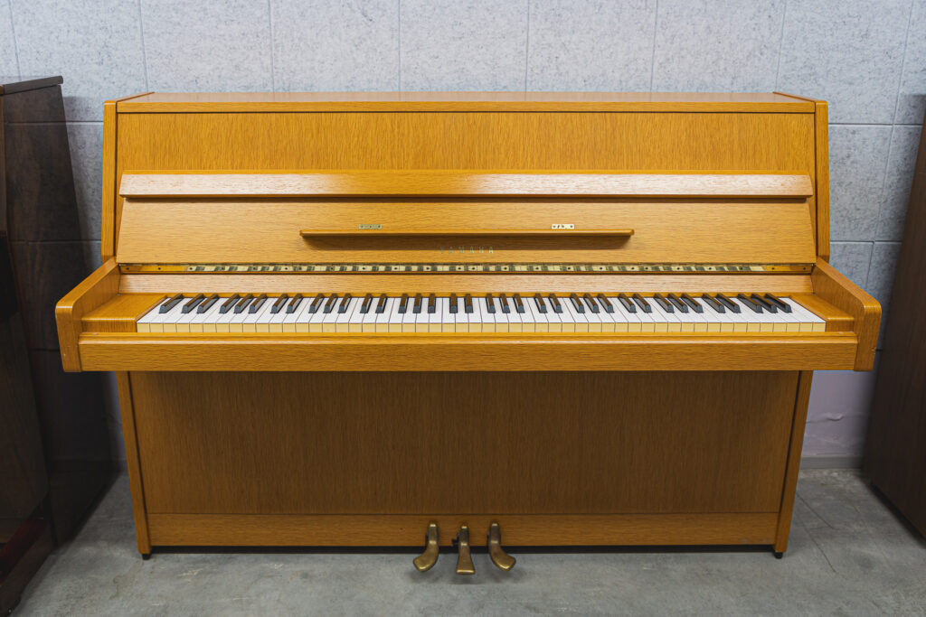 pianiino, klaver, Yamaha M5J