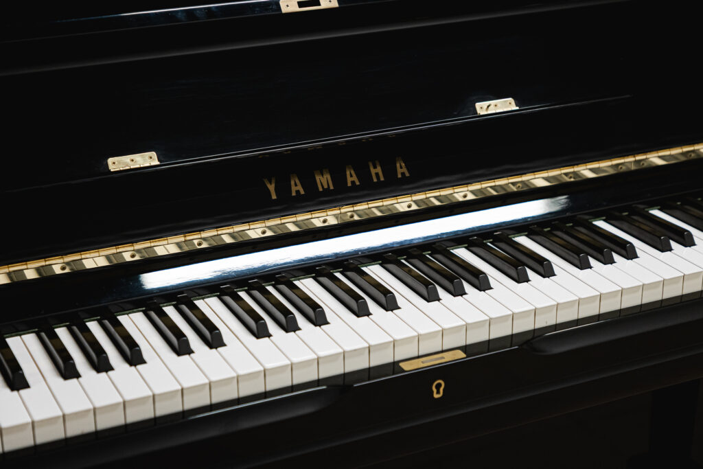 Yamaha U3, klaverite müük, ungurklaver