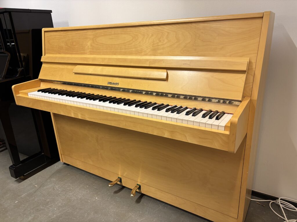 Hellas Figaro, pianiinod